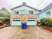 2 Br, 1 bath, Single Family 3385 Southeast 10th Avenue