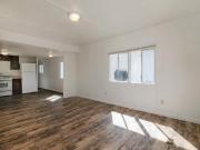 2 Br, 1 bath, Single Family 4765 N York St