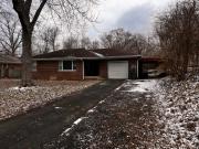 2 Br, 1 bath, Single Family 6819 E Pleasant Run Parkway...