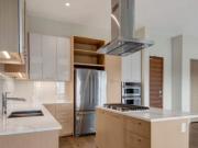 2 BR, 2 BA Apartment 1250 NW Kearney St, Portland, OR 97209