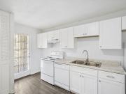 2 BR, 2 BA Apartment 2774 S Mendenhall Rd Unit 5445 5445...