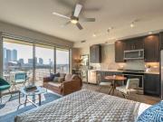 2 BR, 2 BA Apartment 3111 N Houston St, Dallas, TX 75219