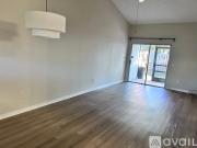 2 BR, 2 BA Apartment 366 47th Ave N, Unit 4, St....