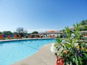 2 BR, 2 BA Apartment 6024 N Jefferson Street Unit 2,...