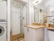 2 Br, 2 bath, Apartment 1 Regency Plaza