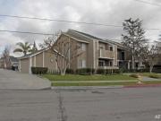 2 Br, 2 bath, Condo 2940 E Frontera St