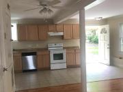 2 Br, 2 bath, Single Family 1529 Thomas Ave