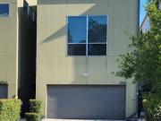 2 Br, 2 bath, Townhouse/Brownstone/RowHouse 2920 Cline St