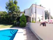 2 CASA EN UN TERRENO DE 827M2 LA PRINCIPAL 4 RECAMARAS Y...