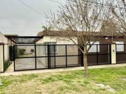 2 CASAS CON PILETA EN VENTA! VILLA AMELIA