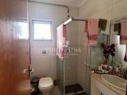 2 casas térreas contendo 5 dormitórios, 6 10 vagas,...