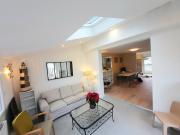 1 Ch pour fille dans gde coloc maison à Angers