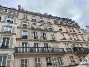 2 Chambres de bonne dans beau quartier Parisien