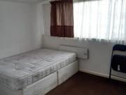 2 double sized studio flats £795 and £895