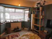2 doubles and single room to rent