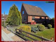 2 Familien Haus auf schönem Grundstück