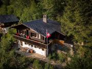 2 Familienhaus «Chalet Chez Teddy» in Lenk im Simmental