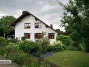 2 Familienhaus, Dachterrasse, Gewerbehalle