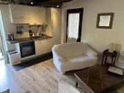 2 Familienhaus mit 3 Zimmer und 2 Zimmer Wohnungen an...