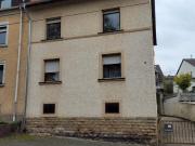 2 Familienwohnhaus mit Rückgebäude und Eigentumsgrundstück