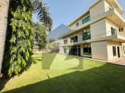 2 Gate Front Back Garden House For Rent