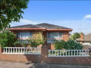 Spacious 3 Bedroom Home in a Handy Reservoir Pocket