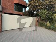 2 Kanal Commercial House Is Available For Rent
