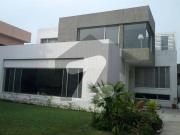 2 Kanal Commercial House Is Available For Rent In Garden...