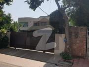 2 Kanal Elegant Semi Furnished Fully Maintained Designer...