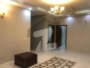 2 Kanal Good Condition Upper Portion With Gas