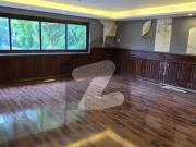 2 KANAL House AVAILABLE For RENT Main Boulevard Gulberg