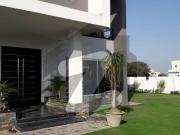 2 Kanal Well Maintained Modern Bungalow for rent Phase 8...