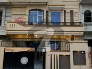 2 Kitchen 3 Bed Prime Location Beautiful Designer 5...
