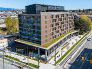 2 Level 2 Bed And Den Loft Rentals At Chroma In South...