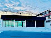 2 Locales Comerciales en la Mariano Paredes