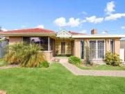 2 Lynton Avenue, Christies Beach, SA 5165