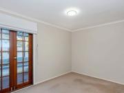 2 McKinley Circuit, Calwell