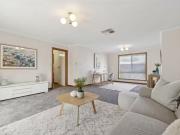 2 Mildara Close, WOODCROFT House for rent Listed by Amy...