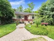2 Mountain Brow Boulevard, Hamilton, ON, L8T 1A3 house...