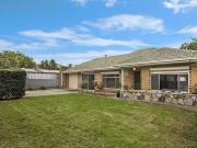 2 Parkwood Grove, Klemzig, SA 5087