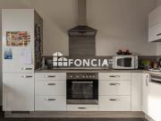 2 pieces avec terrasse plein sud etage eleve vue degagee