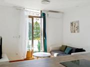 2 pièces dans petite copropriété avec petit balcon