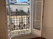 2 pièces en dernier étage avec balcon et charme de...