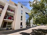 2 pièces en Rdc RENOVE de 43 m2 TOISON D'OR. Idéal...