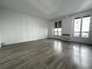 2 PIECES TRAVERSANT CANAL SAINT MARTIN