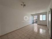 2 quartos e dependência de serviço no bairro do Embaré...