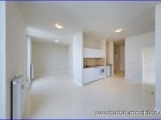 2 Raum DG mit Terrasse und Dachgarten in Uninähe frei ab...