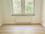 2 Raum frisch renoviert und zum Einzug bereit