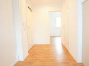 EBK / Balkon / Badewanne