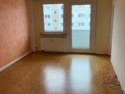 2 Raum Wohnung mit Balkon und EBK ab 01.08.25 frei